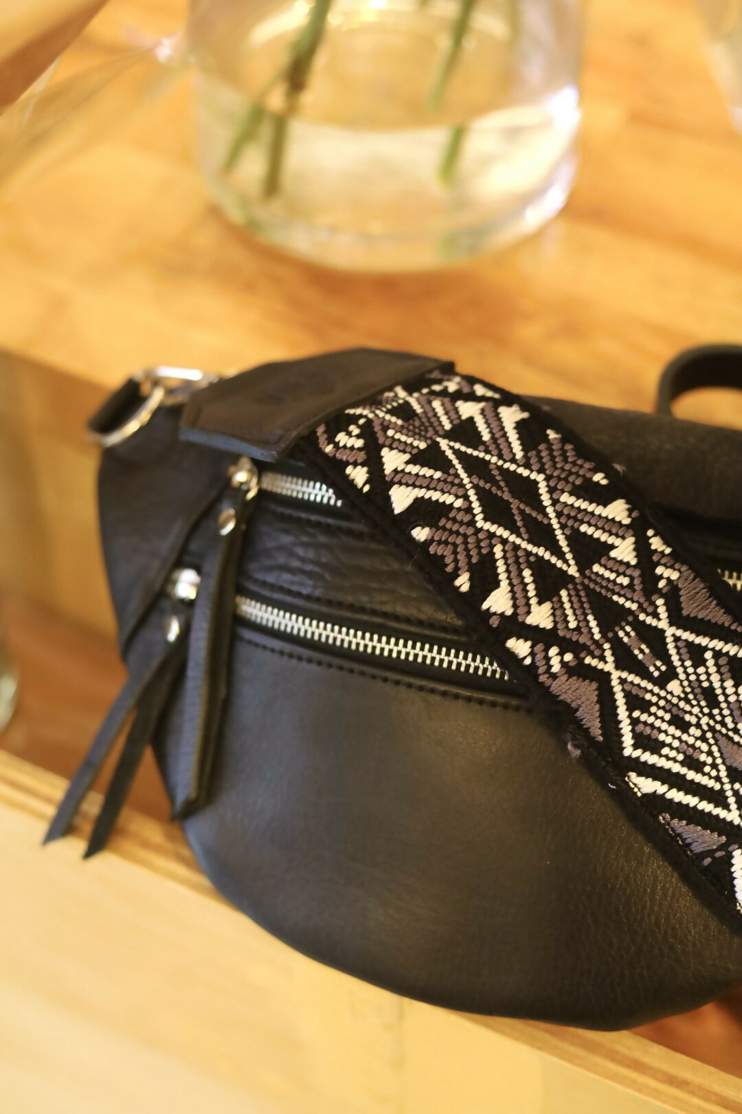 Emma sling bag _tikal2