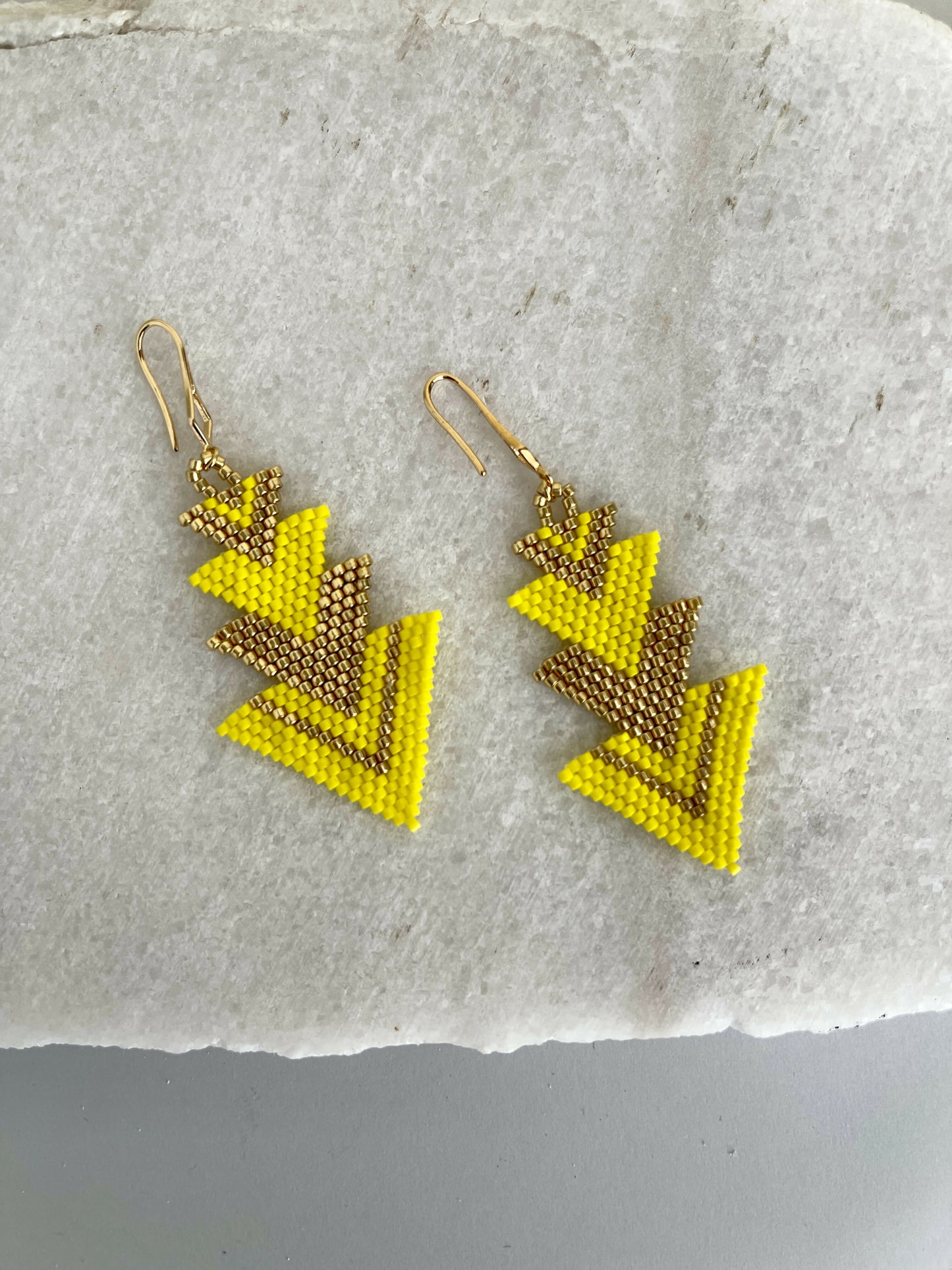 AR036  ARETES
