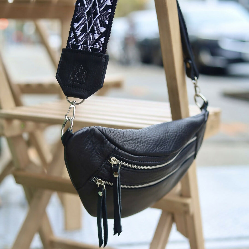 
                  
                    Emma sling bag _tikal
                  
                